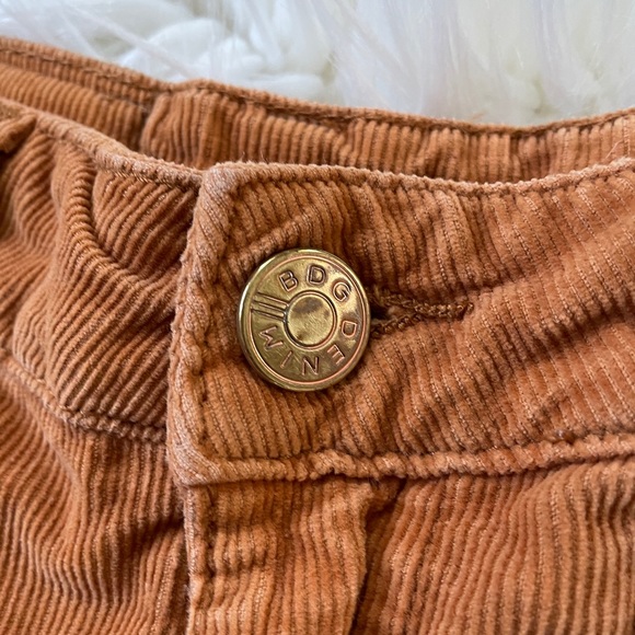 BDG mustard shorts - Picture 3 of 3